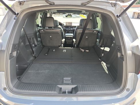 Used 2025 Honda Pilot TrailSport image 28