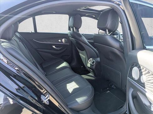 Used 2017 Mercedes-Benz E 300 image 19