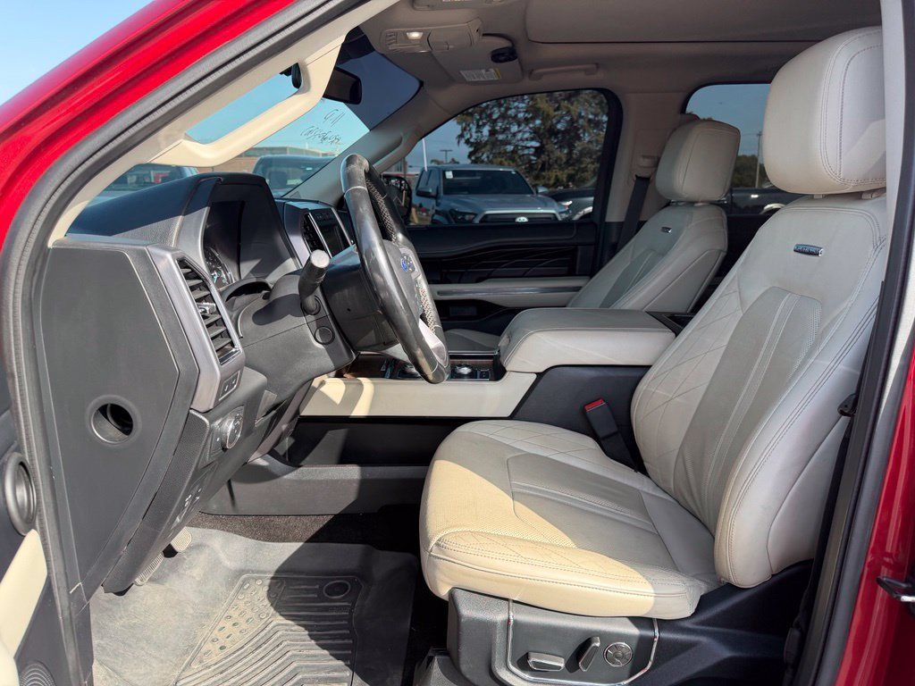 Used 2019 Ford Expedition Platinum AWD/4WD image 14