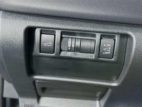 Certified 2025 Subaru Forester Premium AWD/4WD image 19