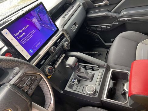 Used 2024 Toyota Tacoma TRD Sport w/ TRD Sport Upgrade Package image 25