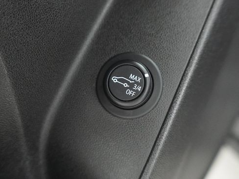 Used 2022 Chevrolet Equinox LT FWD image 8