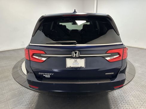 Certified 2024 Honda Odyssey Touring image 11