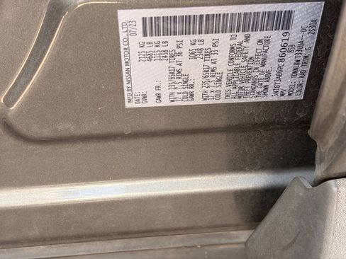 Used 2023 Nissan Rogue S AWD/4WD image 10