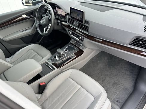 Used 2019 Audi Q5 2.0T Premium Plus w/ Premium Plus Package AWD/4WD image 25