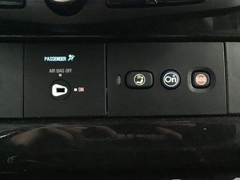 Used 2023 GMC Savana 2500 image 32