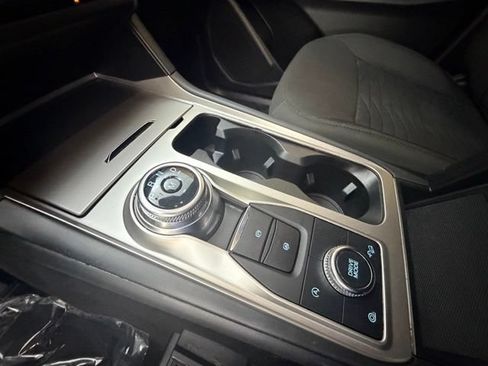 Used 2020 Ford Explorer XLT w/ Comfort Package AWD/4WD image 20