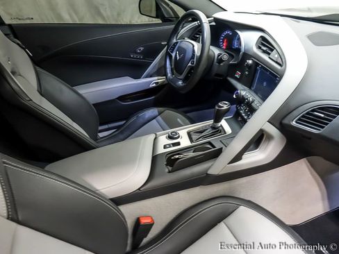 Used 2019 Chevrolet Corvette Stingray Convertible w/ 2LT Preferred Equipment Group image 24