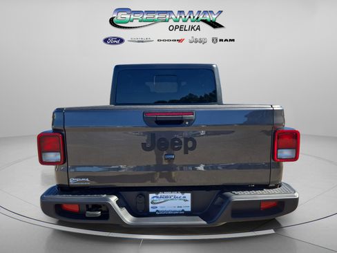 New 2025 Jeep Gladiator Sport image 6