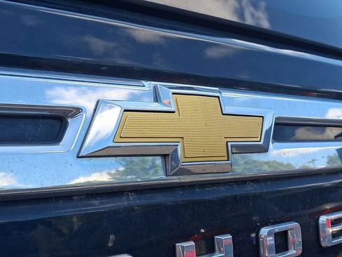 Used 2021 Chevrolet Tahoe LT AWD/4WD image 4