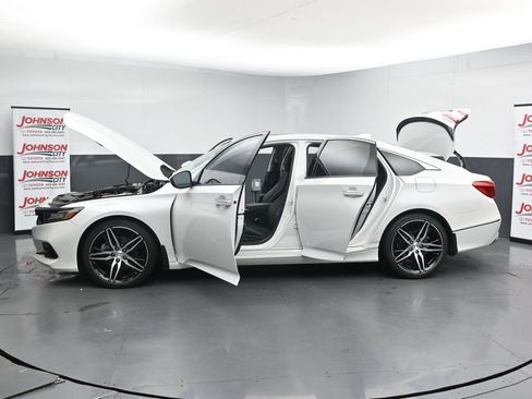 Used 2021 Honda Accord Touring image 46