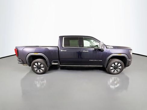 Used 2024 GMC Sierra 2500 Denali w/ Denali Reserve Package AWD/4WD image 8