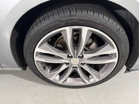 Used 2024 Chevrolet Malibu LT FWD image 15