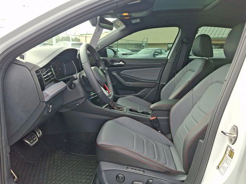 Certified 2025 Volkswagen Jetta GLI Autobahn w/ GLI Black Package image 13