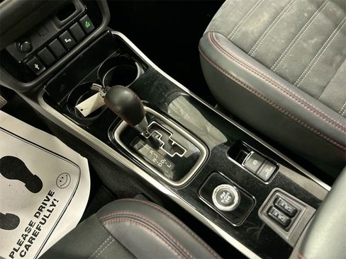 Used 2020 Mitsubishi Outlander LE image 17