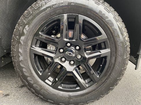 Used 2025 Chevrolet Silverado 1500 Custom w/ Turbomax Blackout Package AWD/4WD image 13
