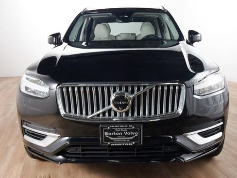 Certified 2025 Volvo XC90 T8 Plus w/ Protection Package Premier AWD/4WD image 2