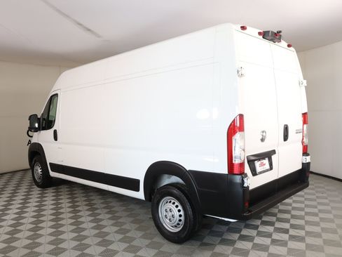 Used 2025 RAM ProMaster 2500 w/ Convenience Group image 20