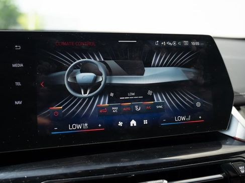 Used 2025 BMW X1 xDrive28i w/ Premium Package AWD/4WD image 26