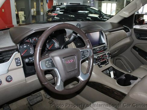 Used 2015 GMC Yukon XL SLE w/ Convenience Package image 12