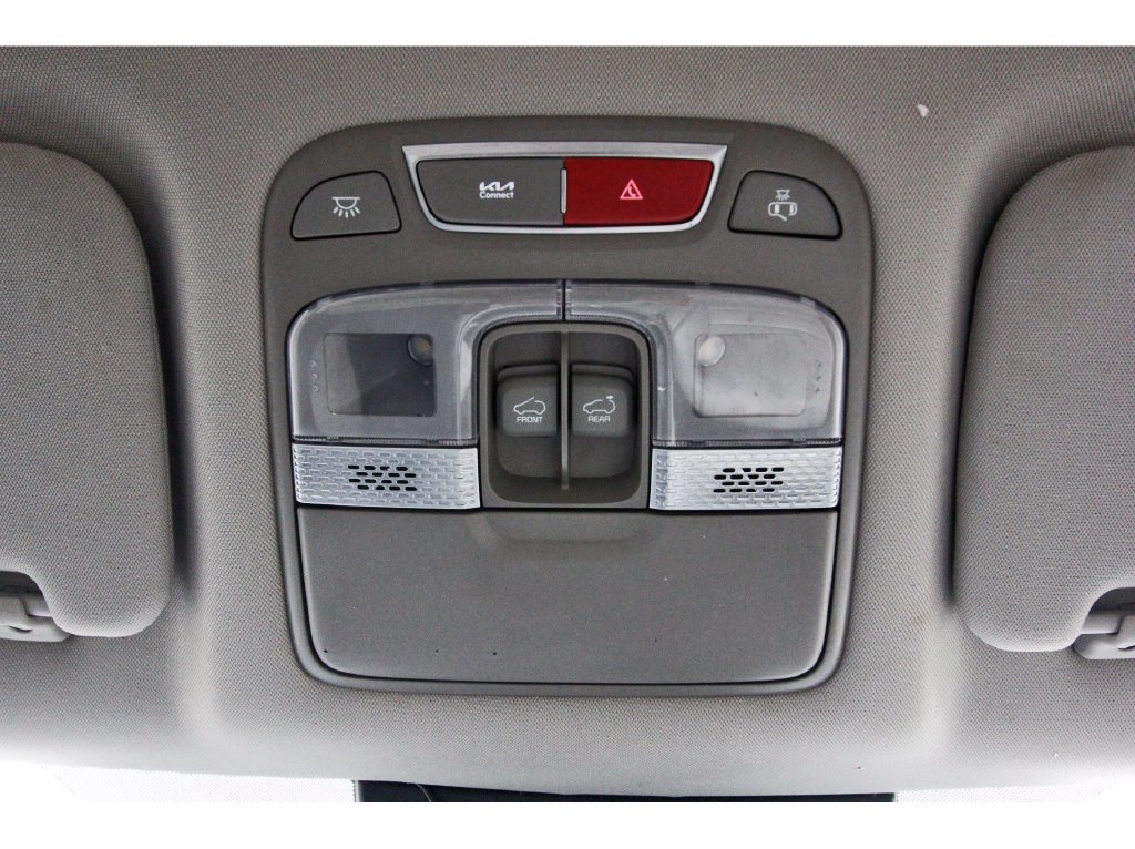 Used 2024 Kia Telluride SX w/ Towing Package FWD image 25