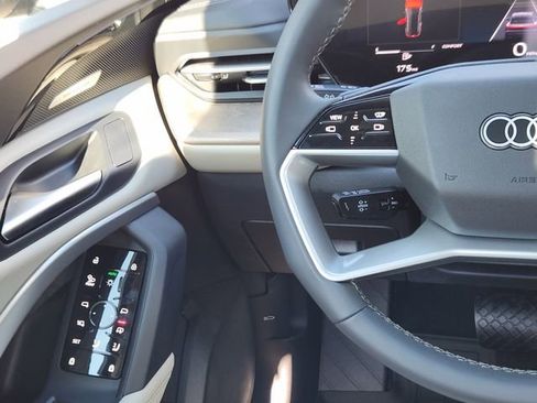 New 2025 Audi Q5 Premium Plus image 23