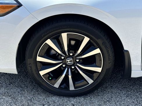 Used 2024 Honda Civic EX-L image 10