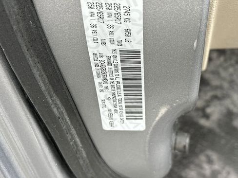 Used 2019 Dodge Grand Caravan SE w/ UConnect Hands-Free Group image 32