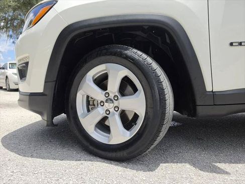 Certified 2018 Jeep Compass Latitude w/ Popular Equipment Group FWD image 31