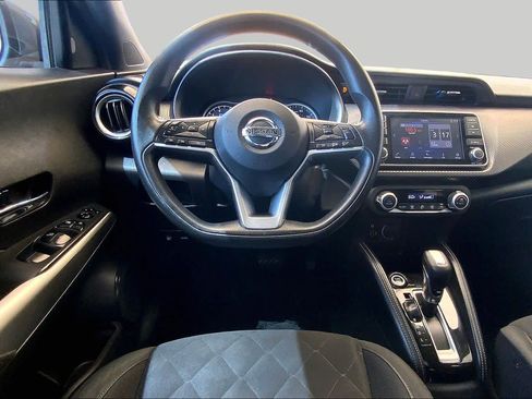 Used 2020 Nissan Kicks SV FWD image 6