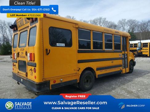 Used 2013 Chevrolet Express 3500 Extended w/ School Bus Package RWD image 5