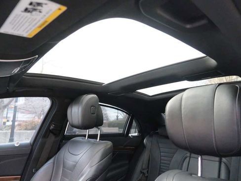 Used 2016 Mercedes-Benz S 550 4MATIC Sedan image 39