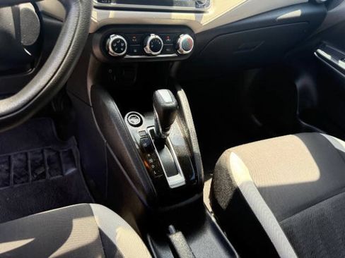 Used 2021 Nissan Versa SV FWD image 16