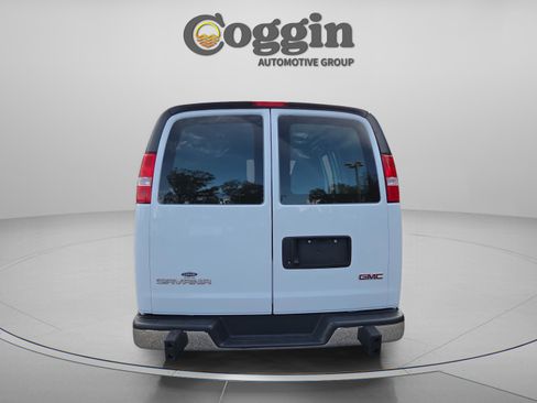 Used 2024 GMC Savana 2500 w/ Driver Convenience Package RWD image 4