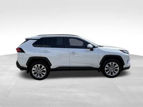 Used 2025 Toyota RAV4 XLE Premium FWD image 9