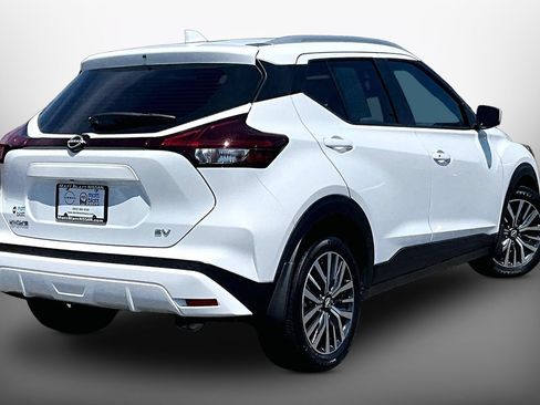 Certified 2023 Nissan Kicks SV FWD image 12
