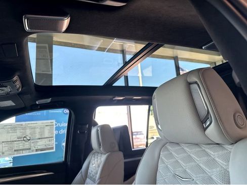 New 2026 Cadillac Escalade V image 20