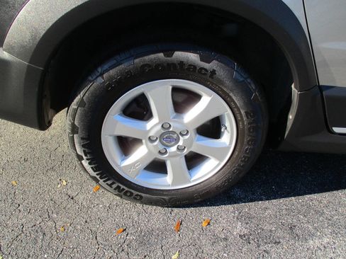 Used 2013 Volvo XC70 3.2 image 31