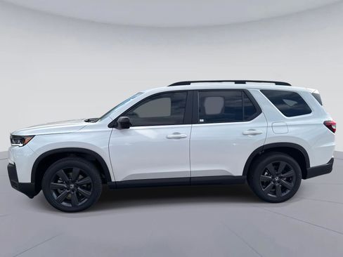 New 2026 Honda Pilot Sport image 7