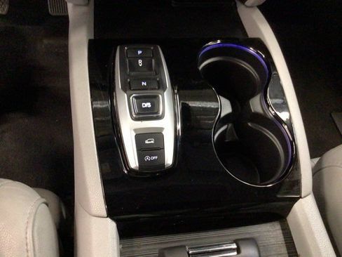 Used 2017 Honda Pilot Elite image 23