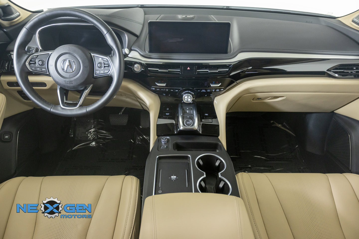 Used 2025 Acura MDX w/ Technology Package AWD/4WD image 4