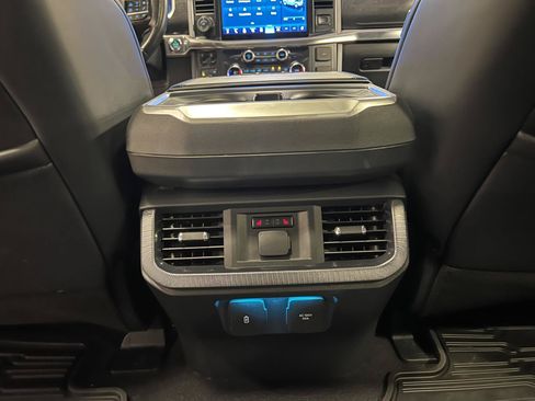 Used 2023 Ford F150 Raptor w/ Raptor 37 Performance Package AWD/4WD image 32