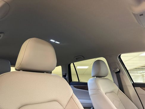 New 2026 Volkswagen Atlas SE image 17