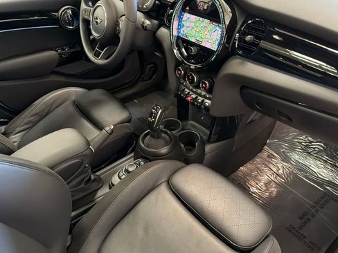 Certified 2024 MINI Cooper S w/ Signature Upholstery Package FWD image 16
