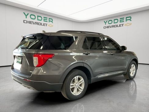 Used 2020 Ford Explorer XLT w/ Equipment Group 202A AWD/4WD image 6