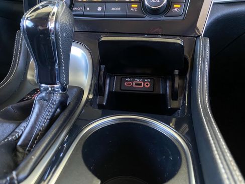 Used 2021 Nissan Maxima 3.5 SV w/ Floor Mat Group image 9