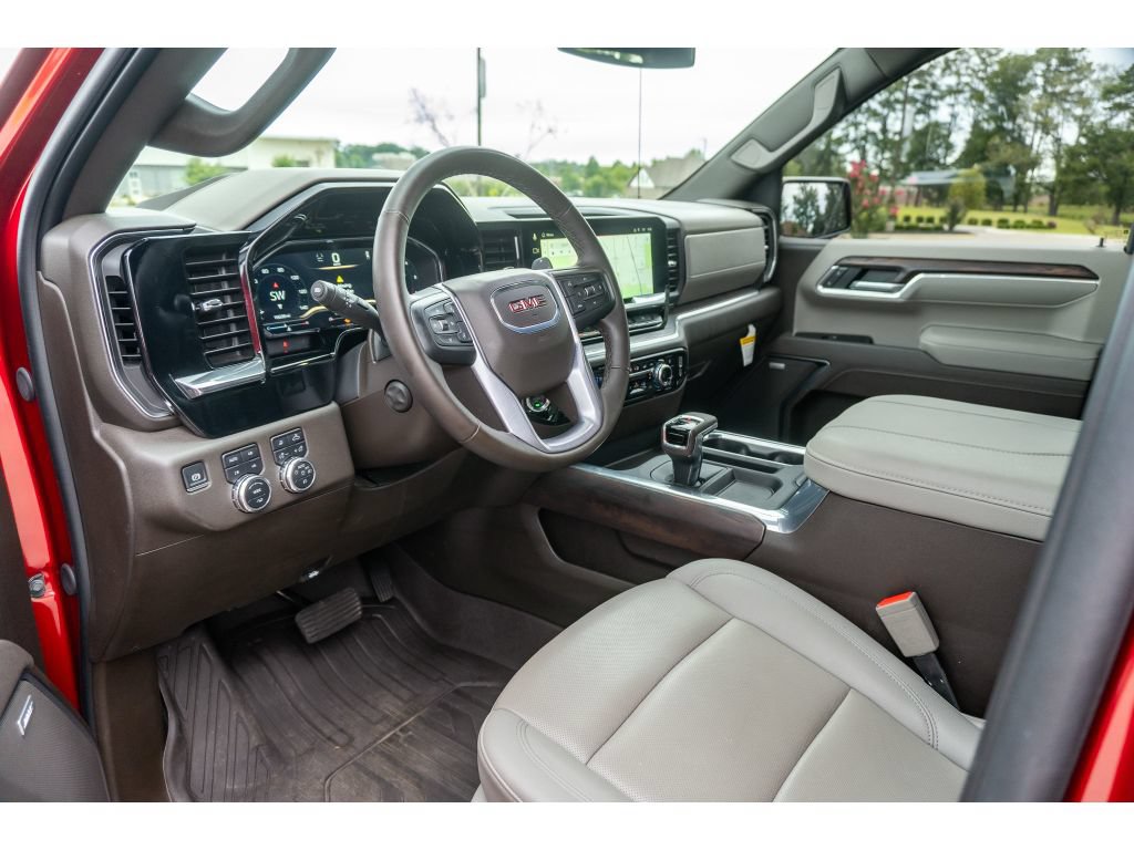 Used 2025 GMC Sierra 1500 SLT w/ SLT Premium Plus Package AWD/4WD image 10