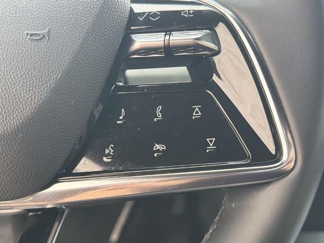 Certified 2024 Cadillac Lyriq Tech RWD image 26