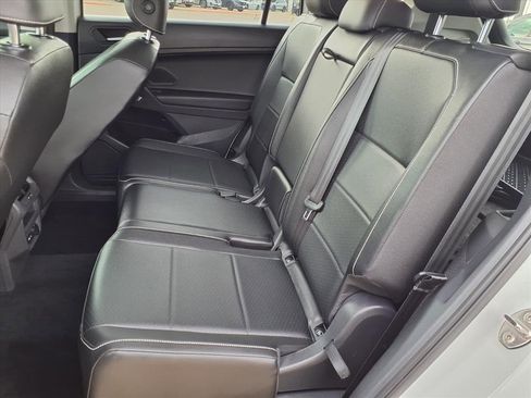 Used 2021 Volkswagen Tiguan SEL image 21