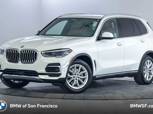 Used 2023 BMW X5 xDrive40i w/ Executive Package image 1